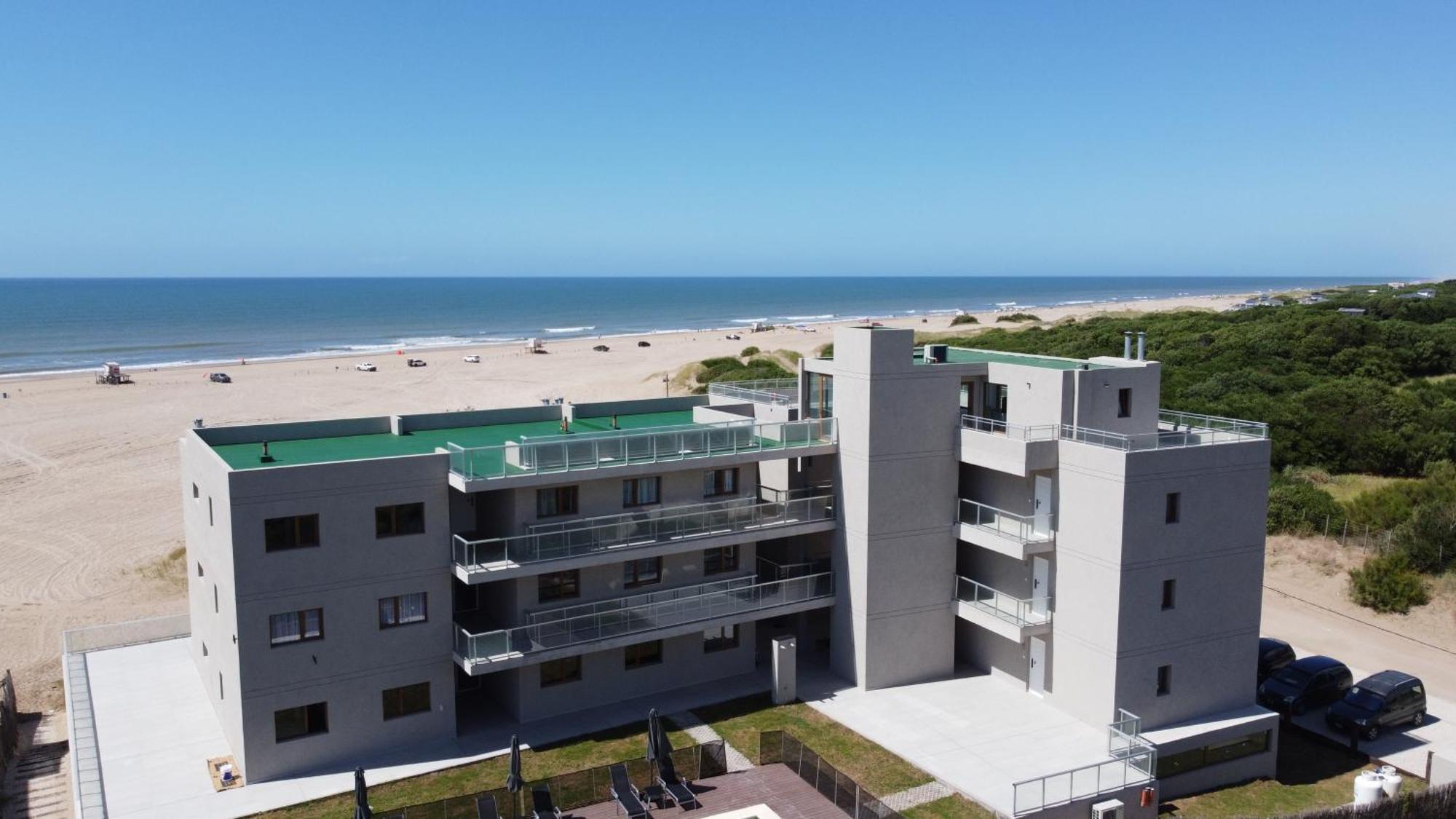 Jade De Mar Apartahotel