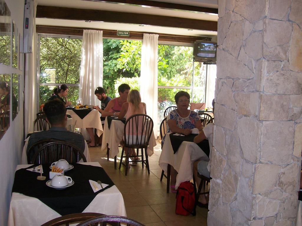 Hotel Dino's Villa Gesell