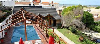 Lodge Loma Escondida & *