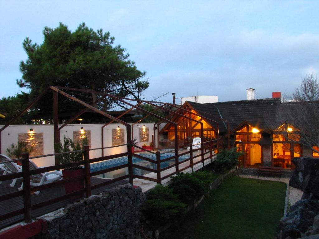 Loma Escondida & Lodge