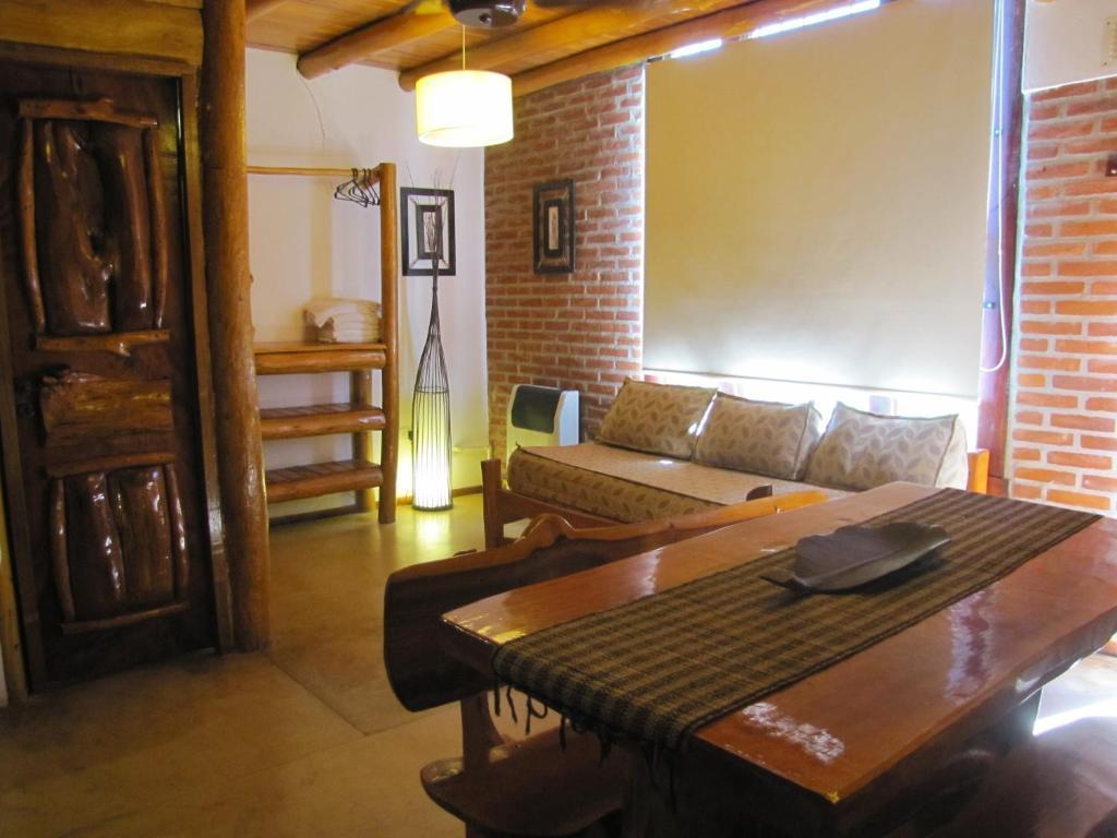 Lodge Loma Escondida &