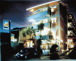 Medamar Club Aparthotel 4*