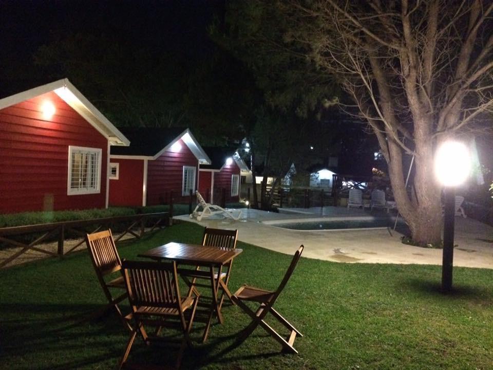 Lodge Cabanas Rojas *