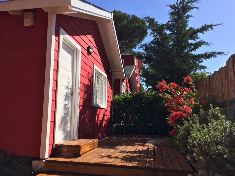 Cabanas Rojas