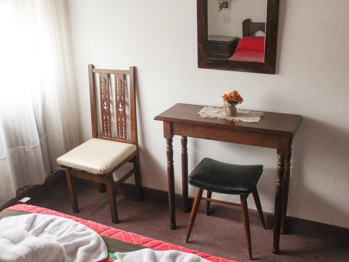 Demi Hotel 2*