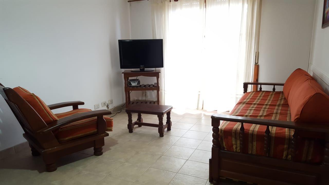 Saint Florentin Frente Al Mar Apartamento