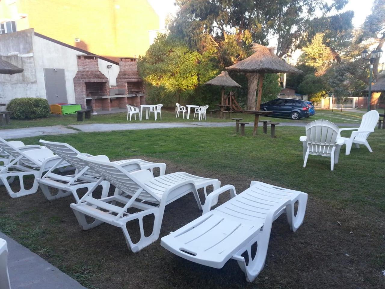 Oasis Hotel 2*