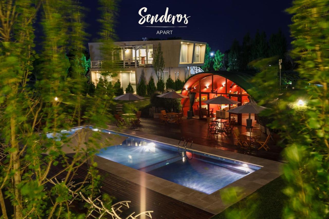 Senderos Hotel