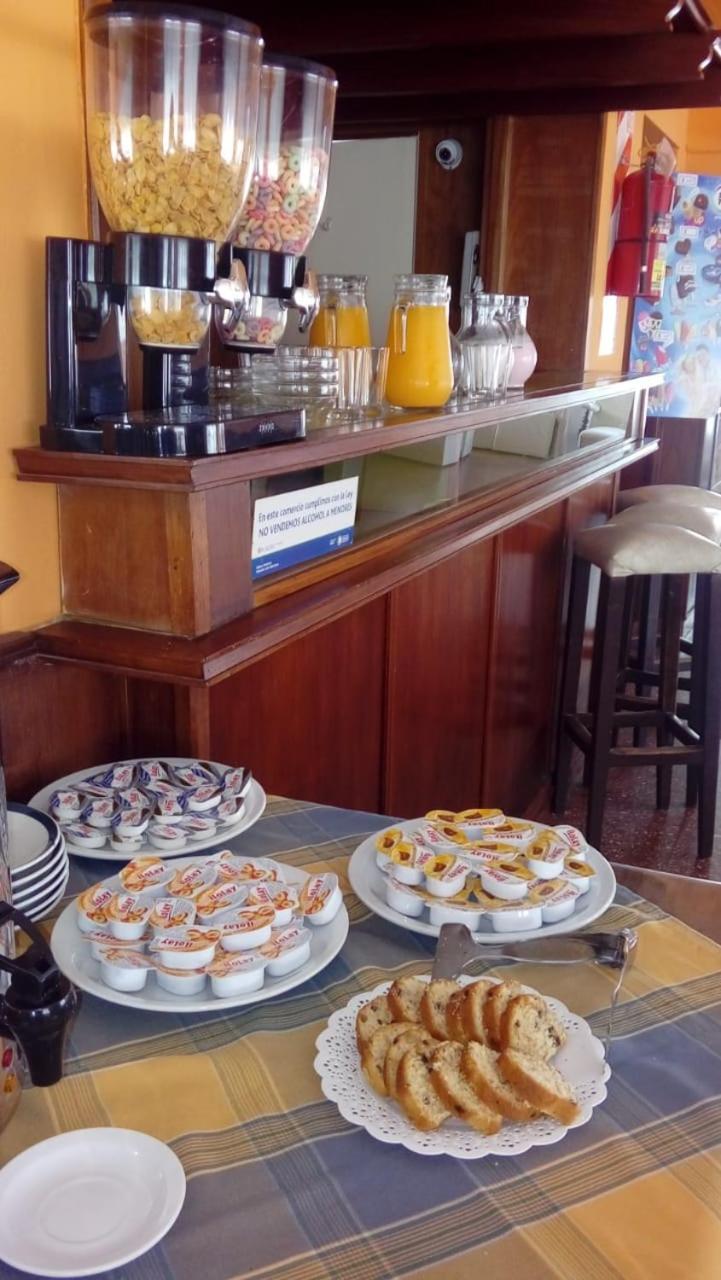 Oasis Hotel 2*