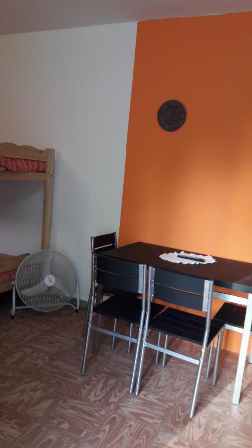 Av8 Guest house