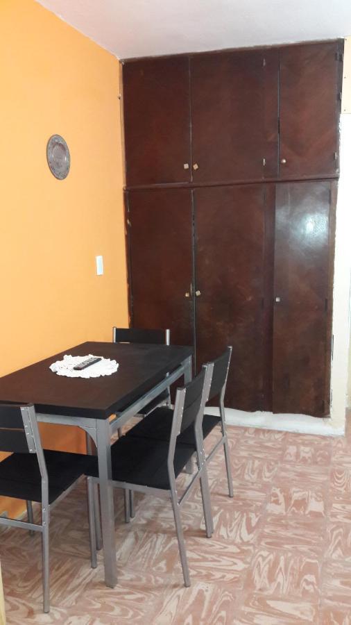 Guest house Av8 *