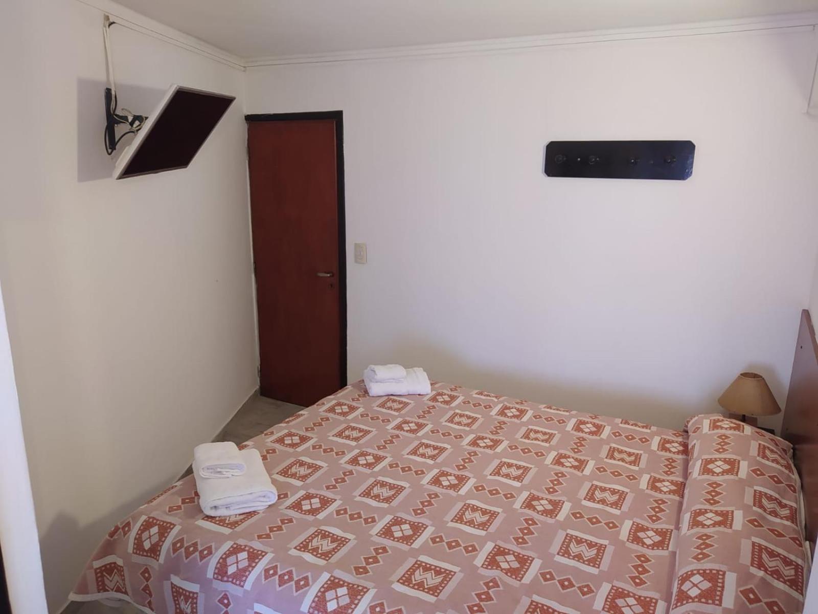 Departamentos Familiares Rosas Rojas Apartamento