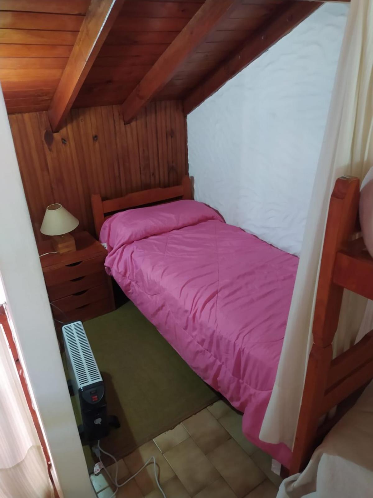 Apartamento Departamentos Familiares Rosas Rojas *