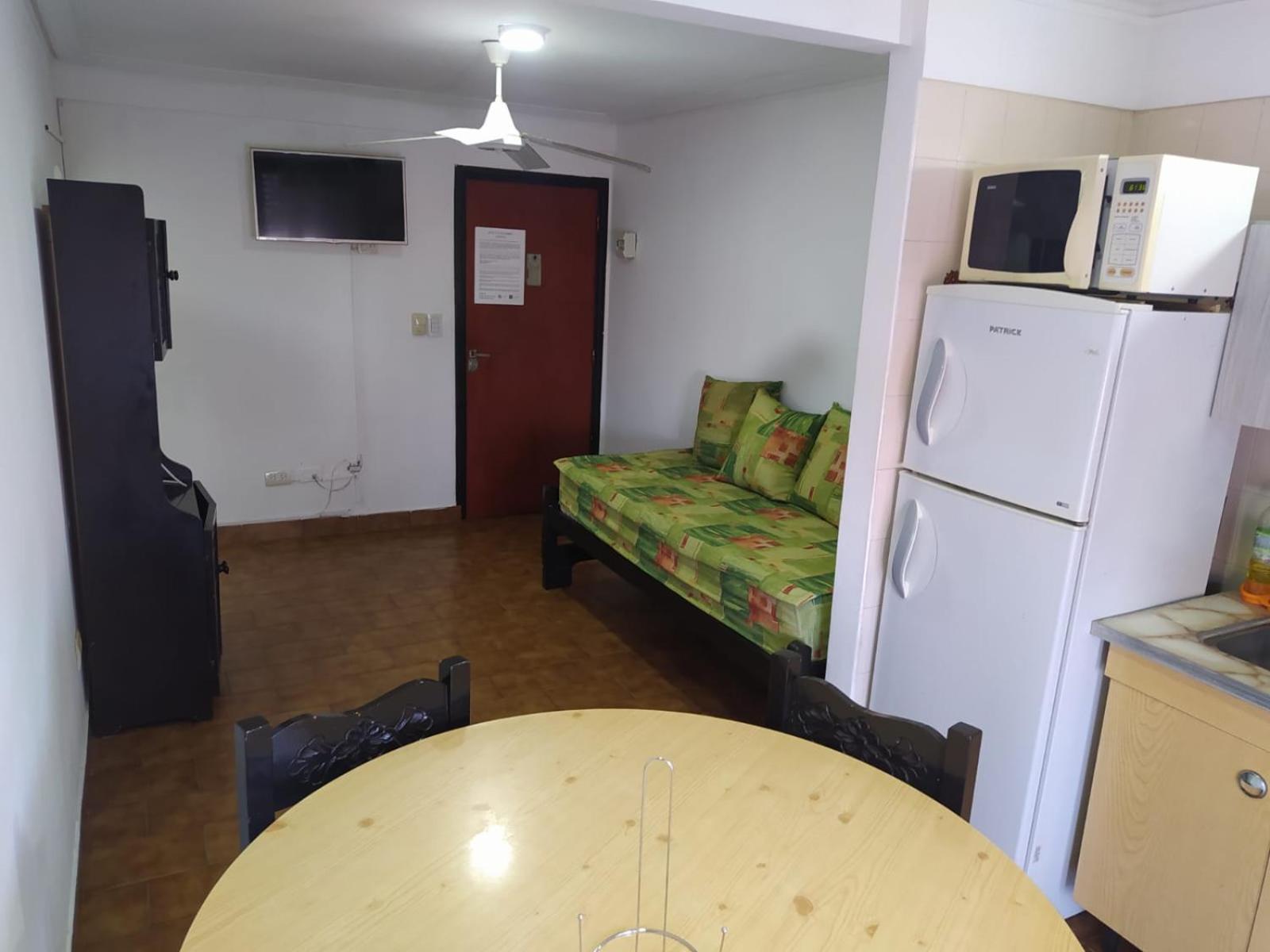 Departamentos Familiares Rosas Rojas Apartamento *