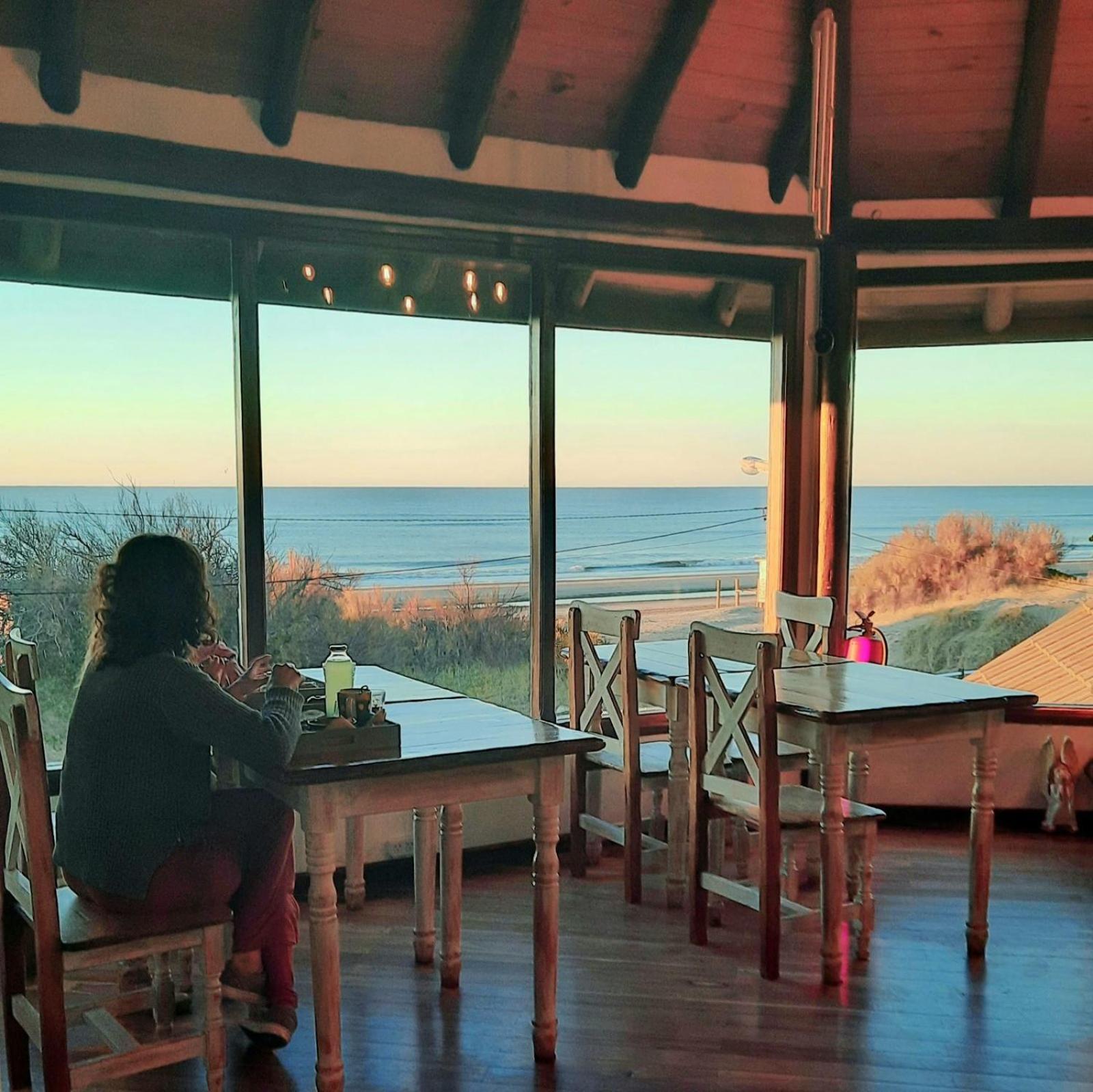 Hotel Y Arenarena Villa Gesell