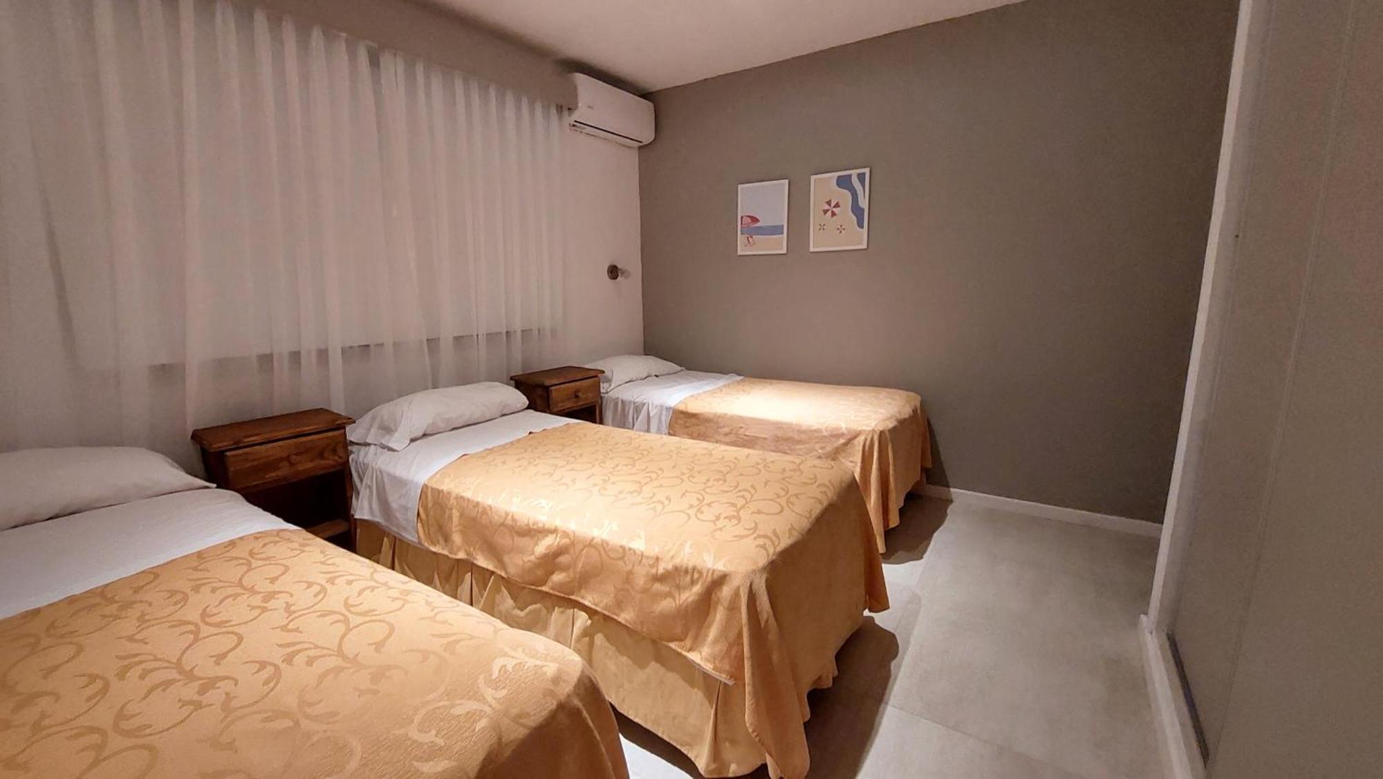 Aparthotel Tritones *