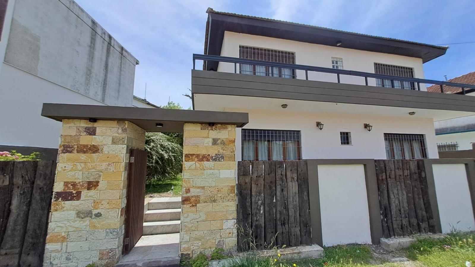 Aparthotel Lomitas Gesell Villa Gesell